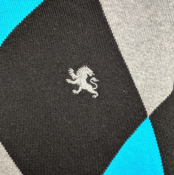 Express Argyle V-Neck Sweater - Picture 3 of 4